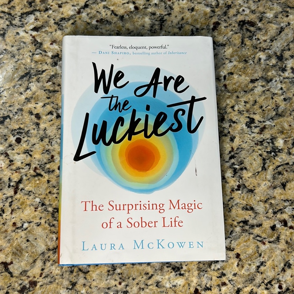 BOOK We are the luckiest by Laura McKowen